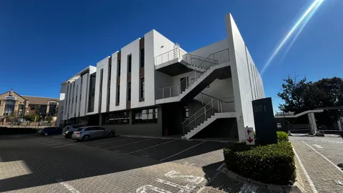 Main Straight, Main Road, Bryanston